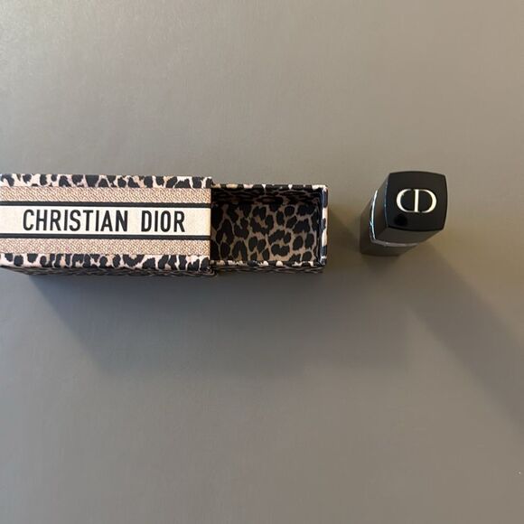 NWOT Christian Dior Lipstick Set. Case & Full Size Lipstick #999 Red. - Picture 3 of 6